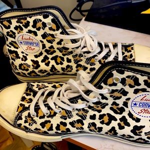 Converse Leopard chuck taylor all star high tops